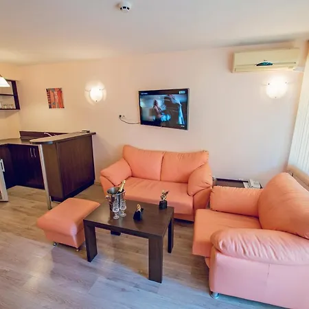 Family Gran Ivan מלון 3*