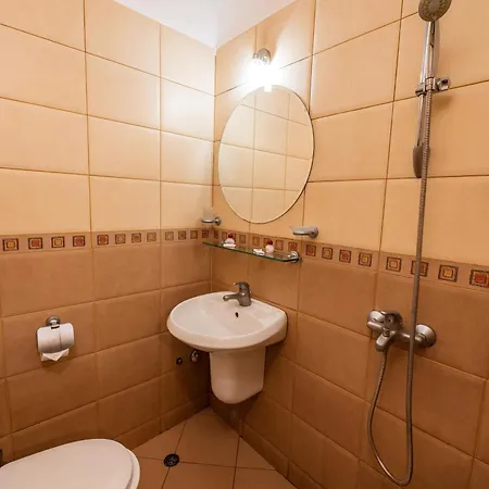 Family Gran Ivan מלון