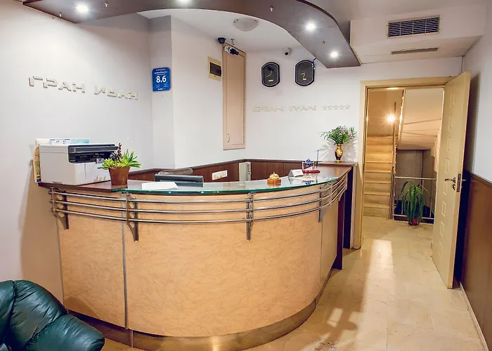 Family Gran Ivan Отель