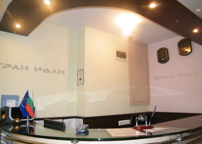 Family Gran Ivan Отель